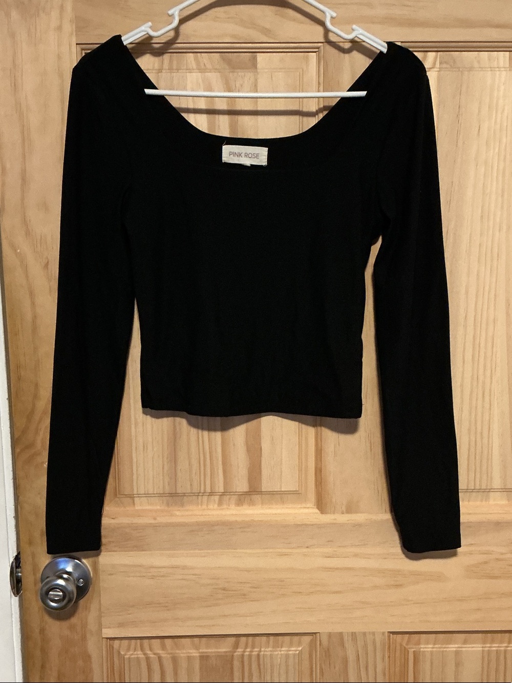 Pink Rose Black Long-Sleeve Scoop Neck Crop Top